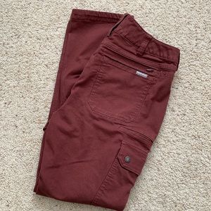 Duluth Trading Co Women's Burgundy curvesetter Pants